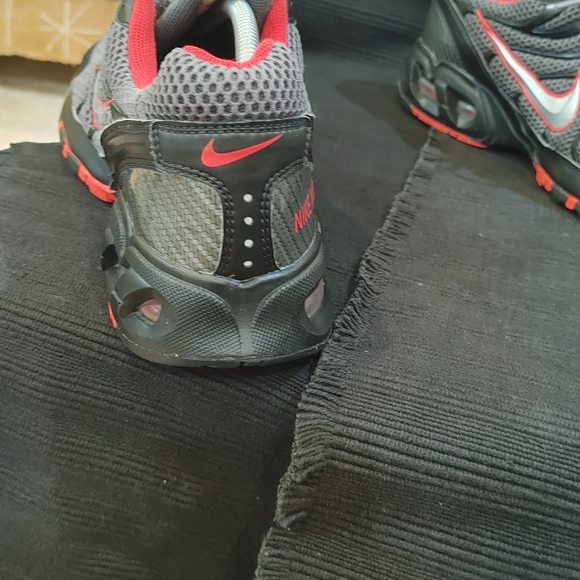 Nike Air Max Gray and Red Sneakers - Picture 15 of 16